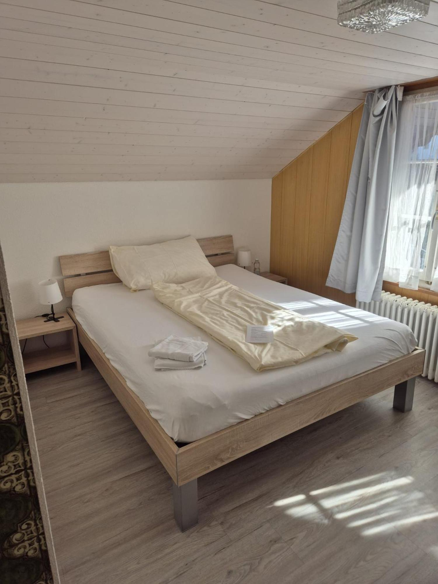 Gasthof Hirschen In Wilderswil Habitación foto